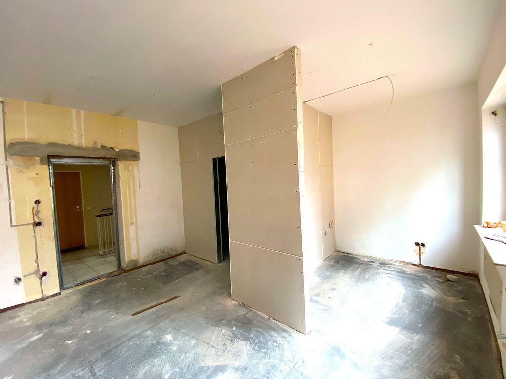 Wir sind ein Trockenbauteam! Wir bitten Trockenbauarbeiten